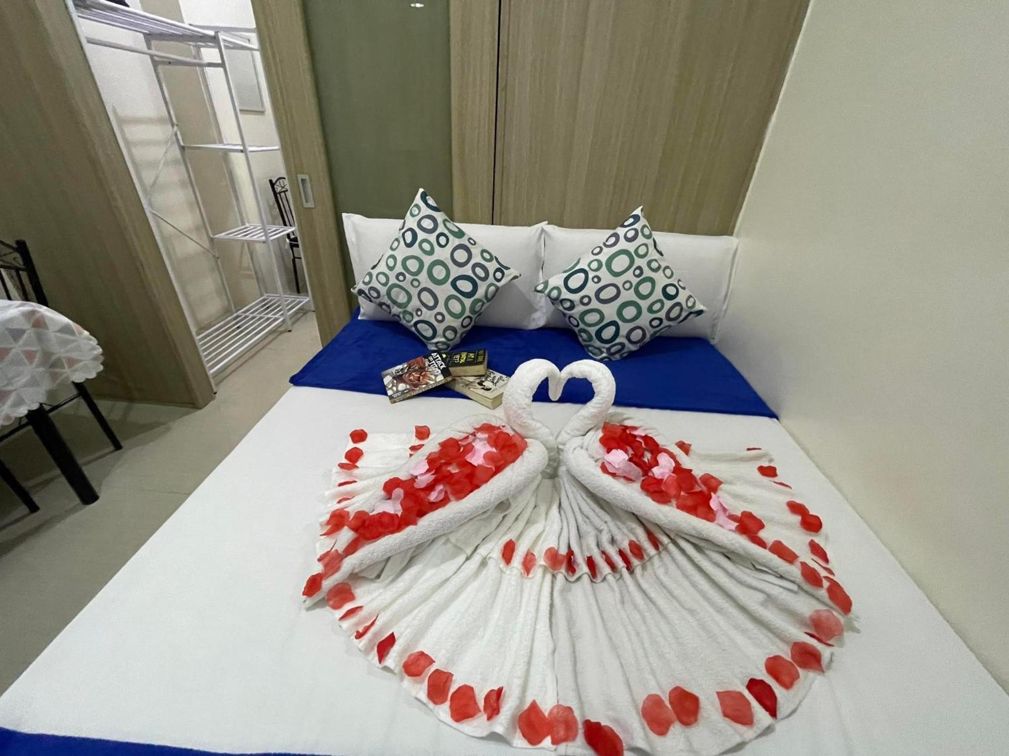 Shore Residences, Mall Of Asia Complex Stays By Pbyy Manille Extérieur photo